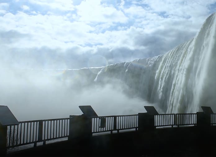 Observation deck looking out onto Niagara Falls